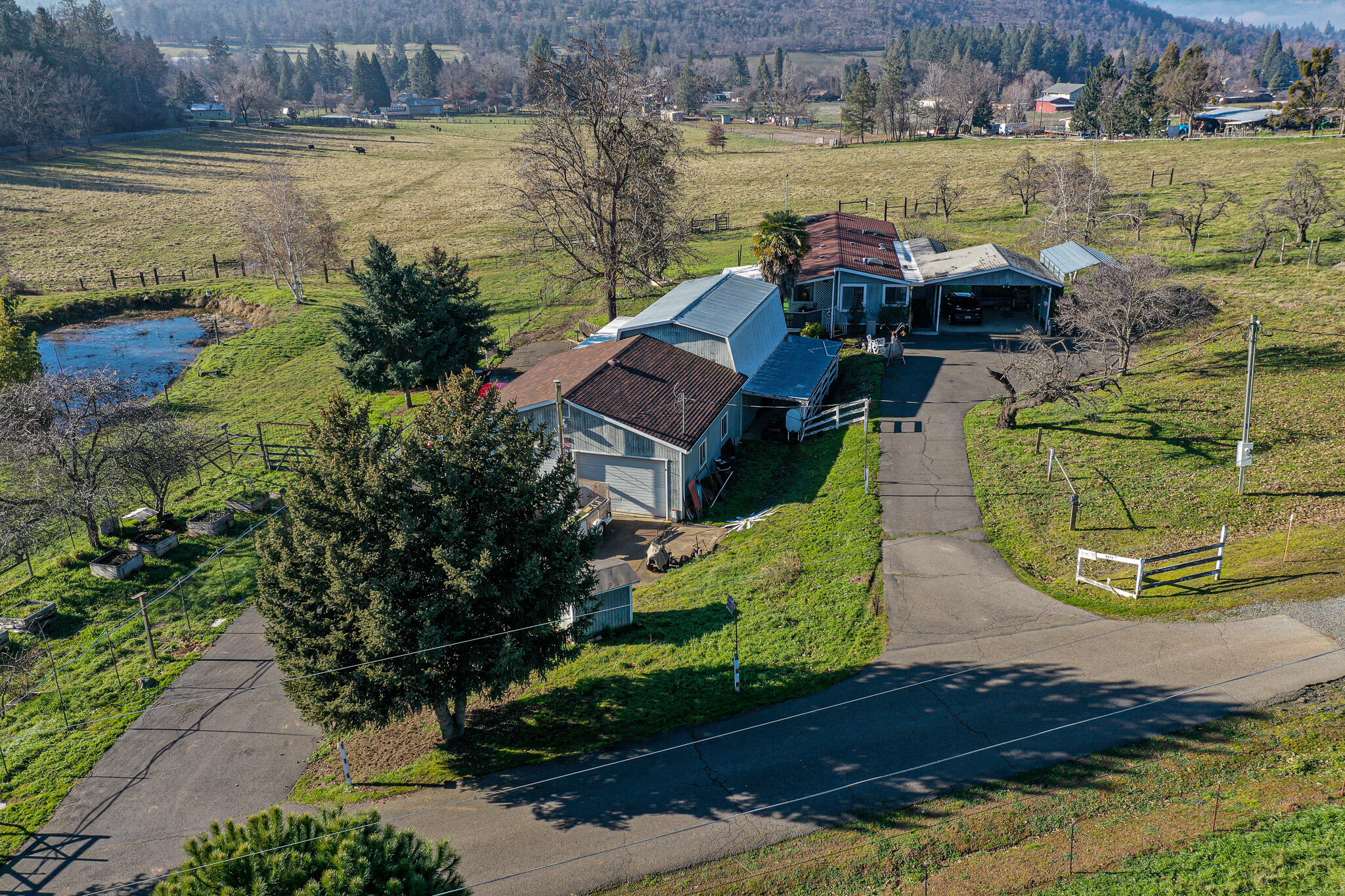 6676 Pioneer Road Medford, OR 97501 - Photo 1 of 27 Two taxlots!!!