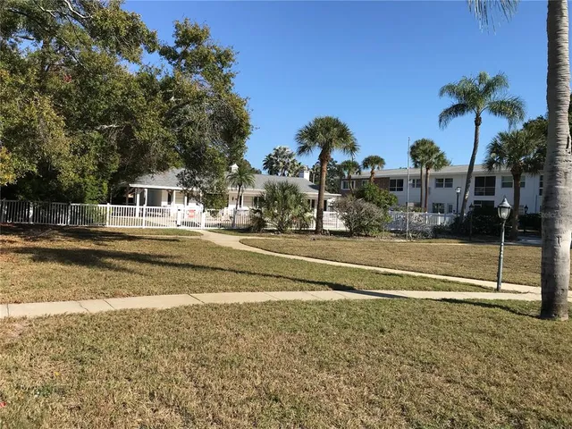 $149,900 | 121 Brandy Wine Drive, Unit 121, Largo, FL 33771