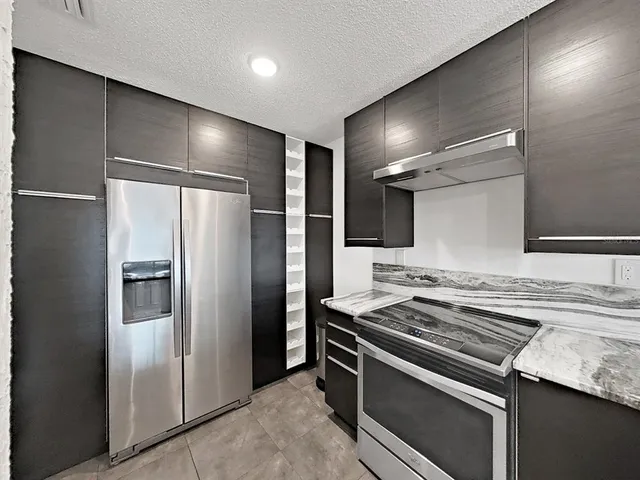 $149,900 | 121 Brandy Wine Drive, Unit 121, Largo, FL 33771