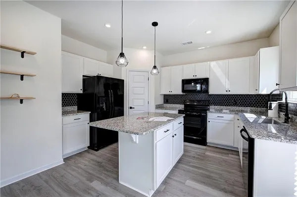 $2,300 | 10 Eagle Drive Northwest, Cartersville, GA 30121