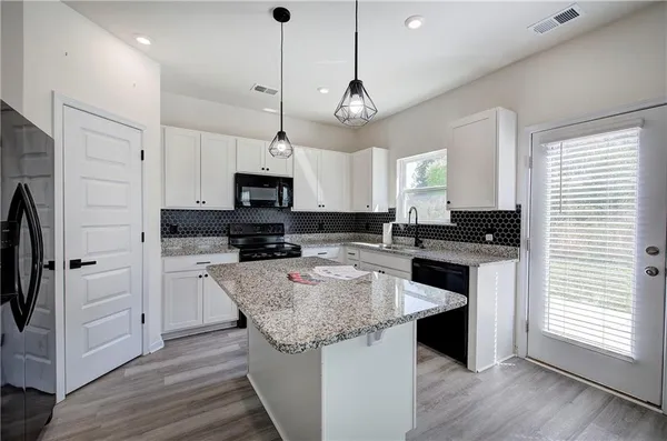 $2,300 | 10 Eagle Drive Northwest, Cartersville, GA 30121