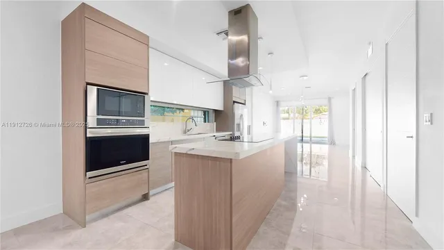 $1,175,000 | 3461 Southwest 25th Street, Unit A, Miami, FL 33133