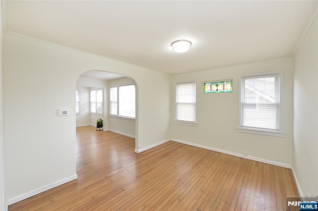 263 Sutton Avenue Hackensack, NJ 07601 - Photo 8 of 29