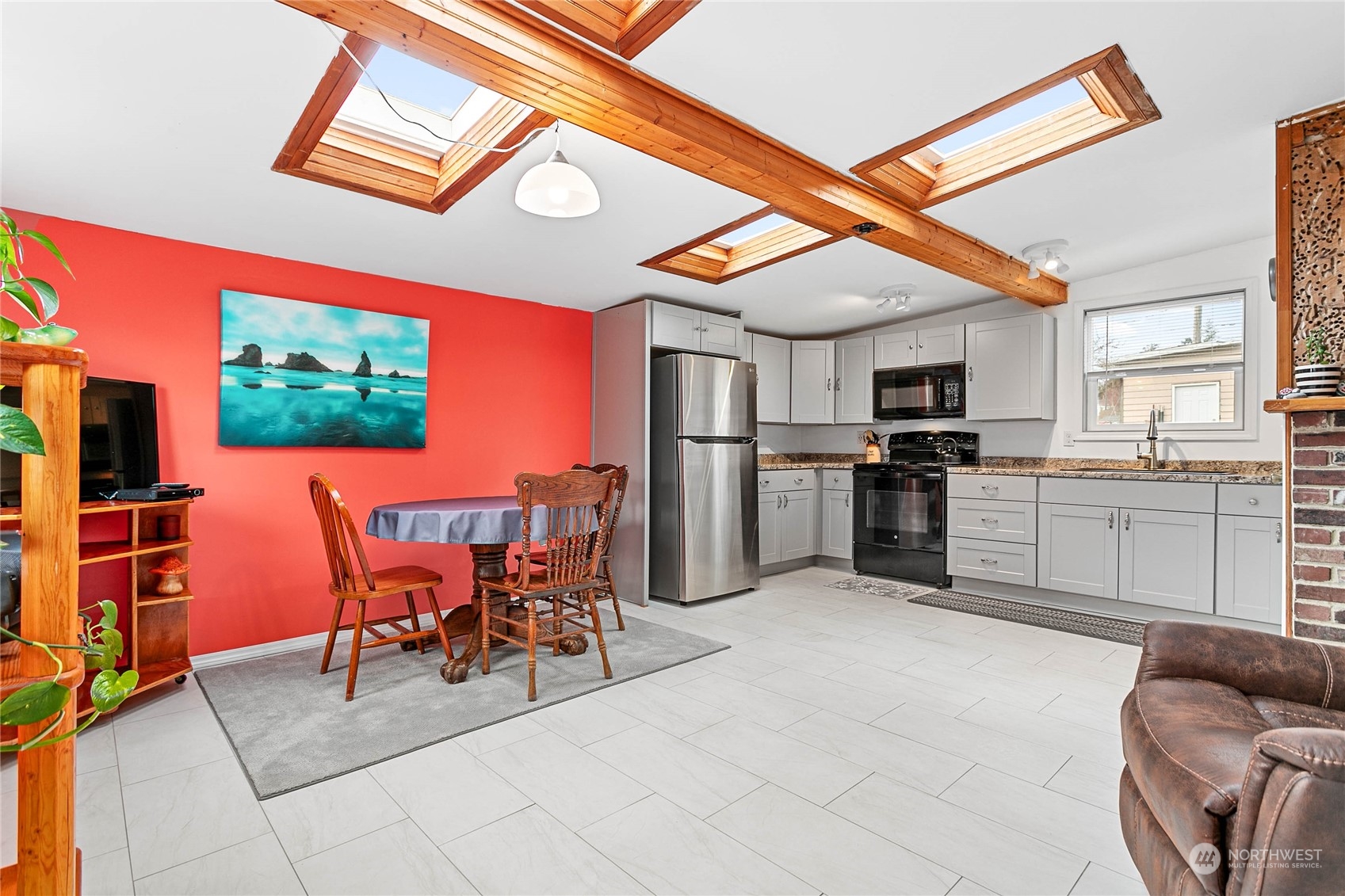 3419 Lena Road Bellingham, WA 98226 - Photo 9 of 30 Gallery Image 9