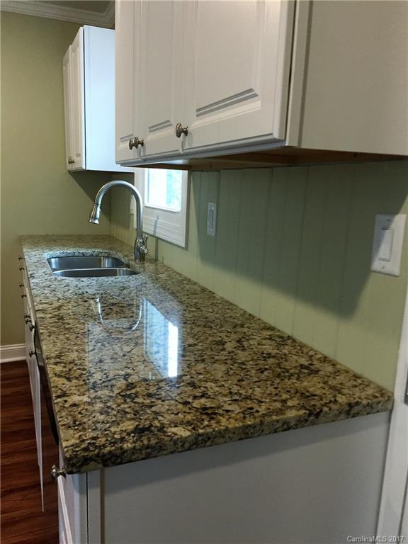 124 Valley Road York, SC 29745 - Photo 5 of 16 Gallery Image 5