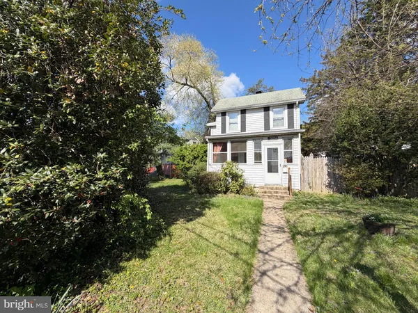 $3,199 | 5014 Delaware Street, College Park, MD 20740