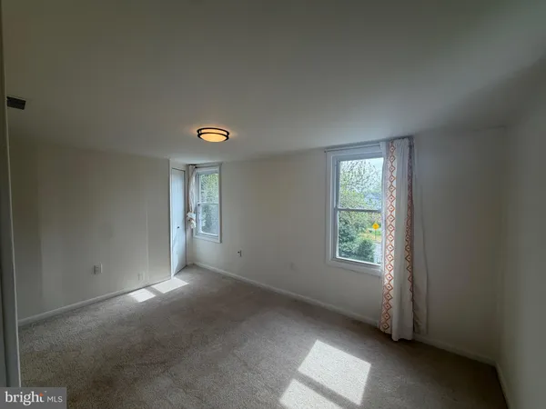 $3,199 | 5014 Delaware Street, College Park, MD 20740