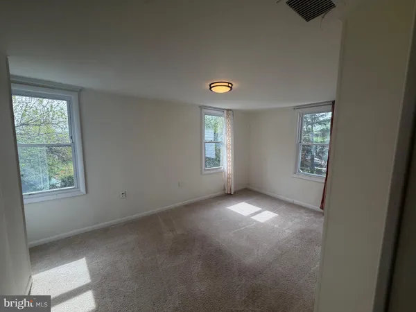 $3,300 | 5014 Delaware Street, College Park, MD 20740