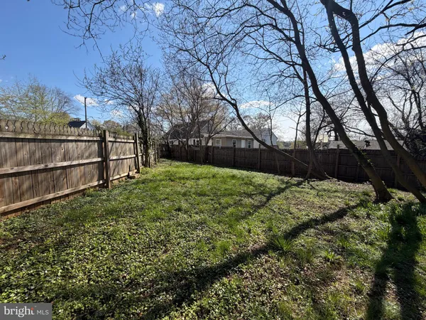 $3,300 | 5014 Delaware Street, College Park, MD 20740