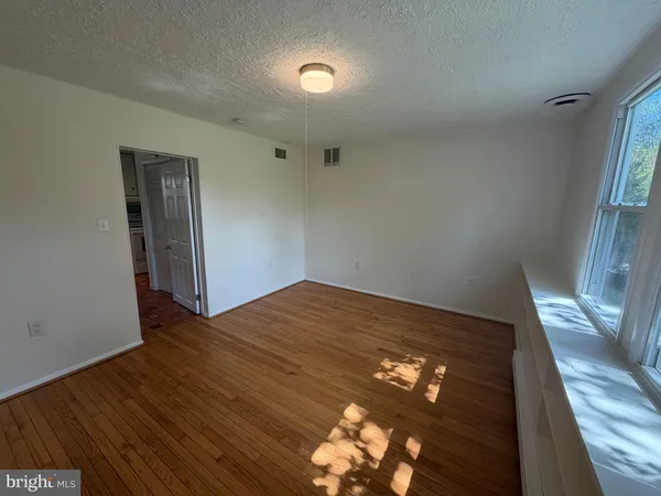 $3,300 | 5014 Delaware Street, College Park, MD 20740