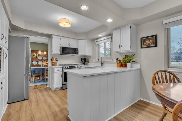 $399,900 | 7533 Hillsboro Drive, Canton, MI 48187
