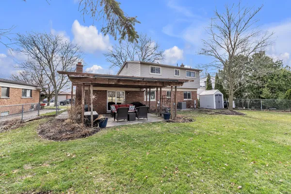 $399,900 | 7533 Hillsboro Drive, Canton, MI 48187