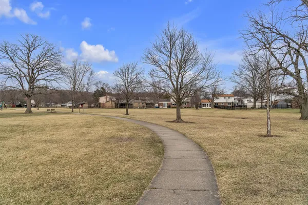 $399,900 | 7533 Hillsboro Drive, Canton, MI 48187