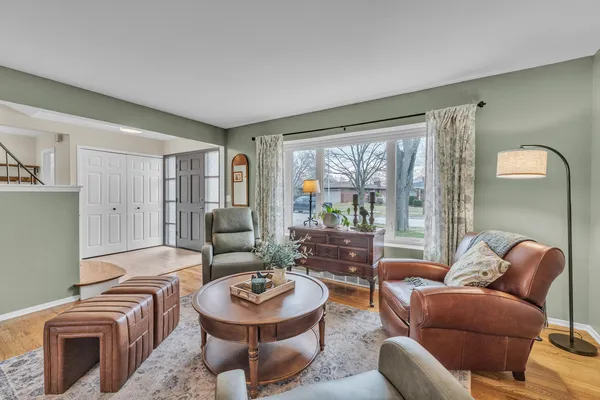 $399,900 | 7533 Hillsboro Drive, Canton, MI 48187