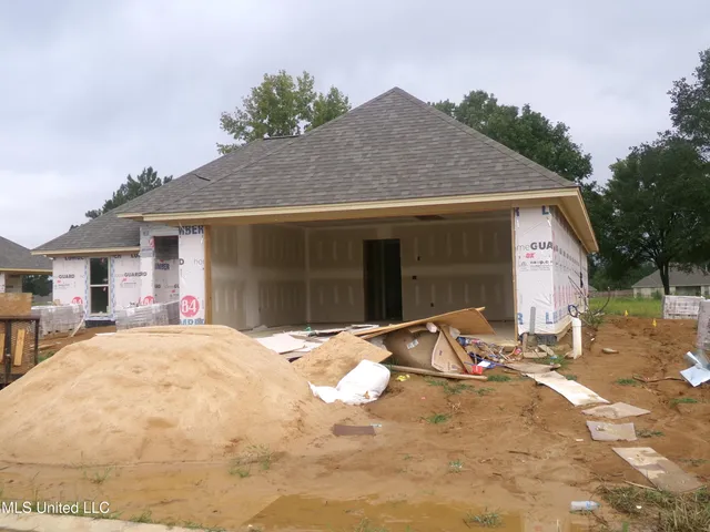 $299,999 | 563 Patrick Farms Drive, Pearl, MS 39208