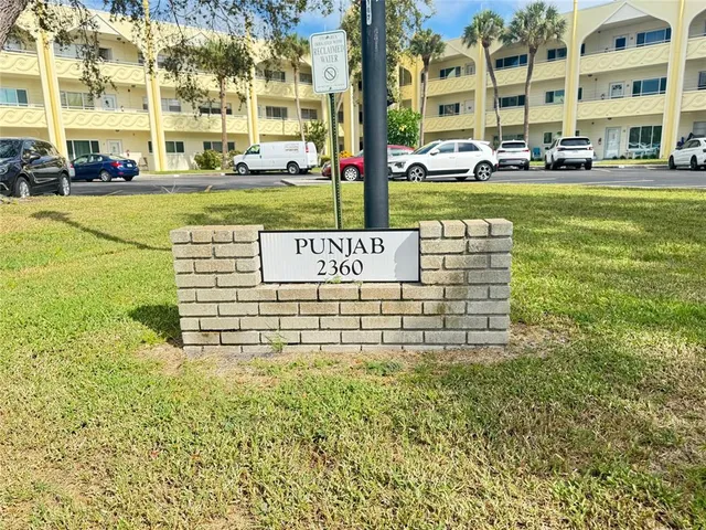 $144,750 | 2360 World Pkwy Boulevard, Unit 38, Clearwater, FL 33763