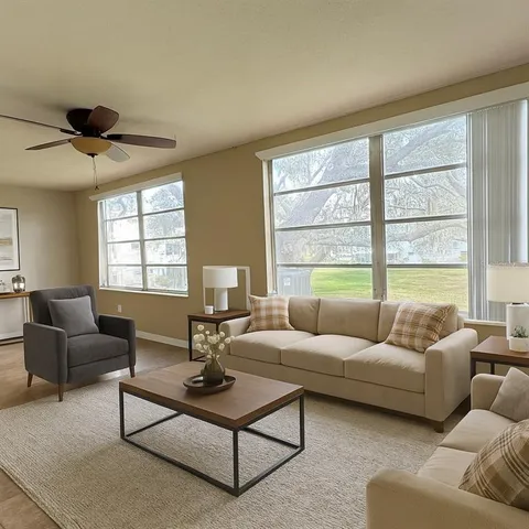 $144,750 | 2360 World Pkwy Boulevard, Unit 38, Clearwater, FL 33763