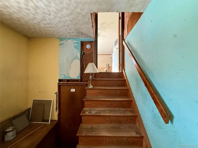 $349,000 | 2470 State Rte 55, Poughquag, NY 12570