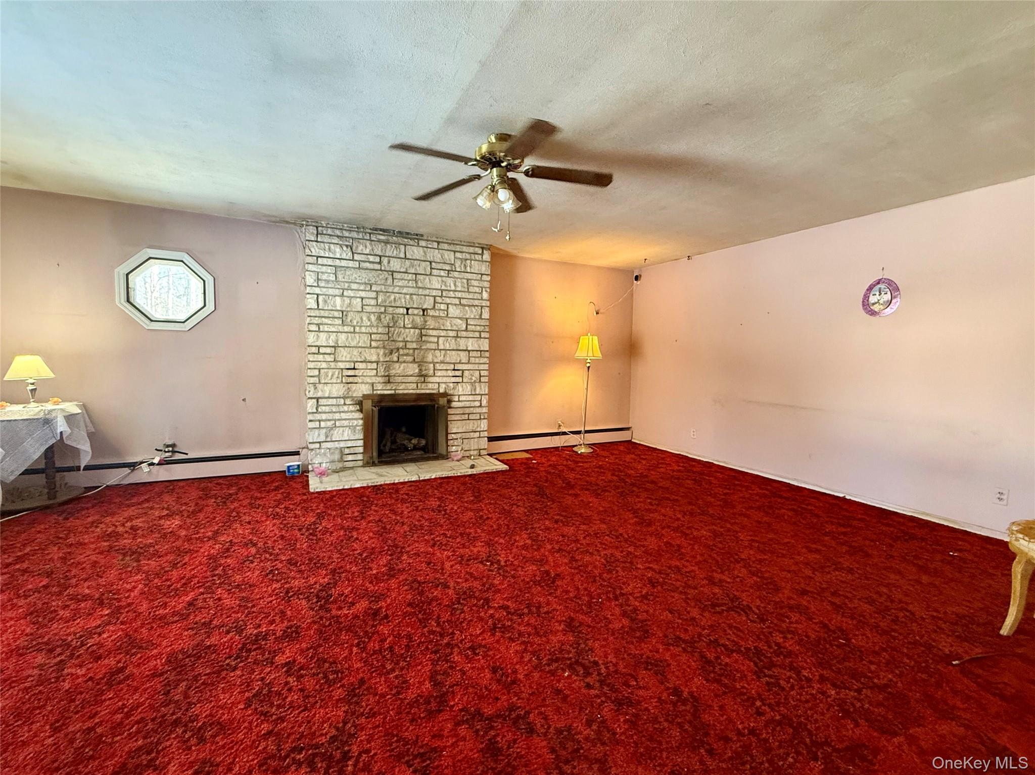2470 State Rte 55 Poughquag, NY 12570 - Photo 5 of 25 Living Room