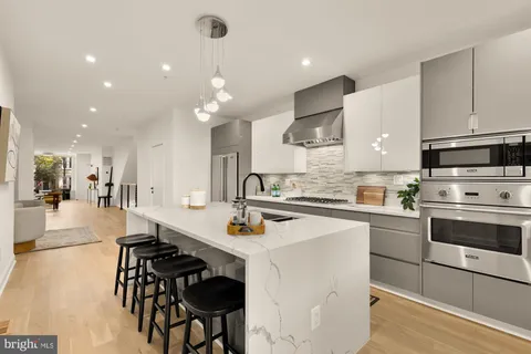 $974,000 | 448 Q Street Northwest, Unit 1, Washington, DC 20001