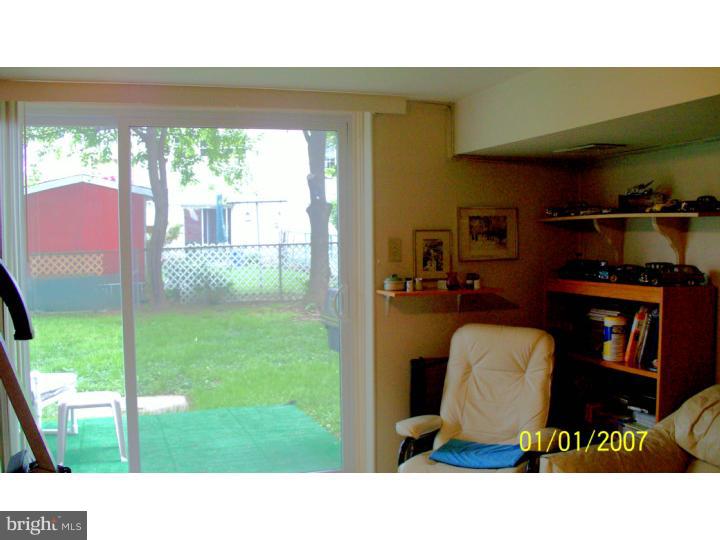 823 Selmer Road Philadelphia, PA 19116 - Photo 14 of 18 Family Room