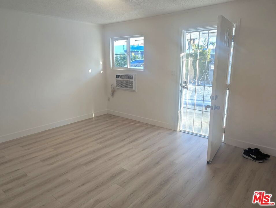 3839 Sedgwick Avenue Riverside, CA 92507 - Photo 9 of 10