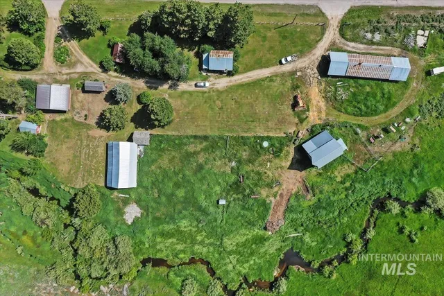 $695,000 | 798 High Valley Road, Cascade, ID 83611