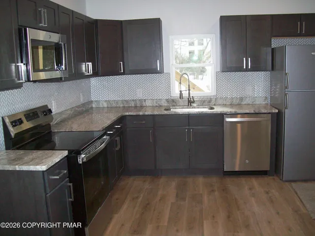 $2,500 | 735 Ann Street, Stroudsburg, PA 18360