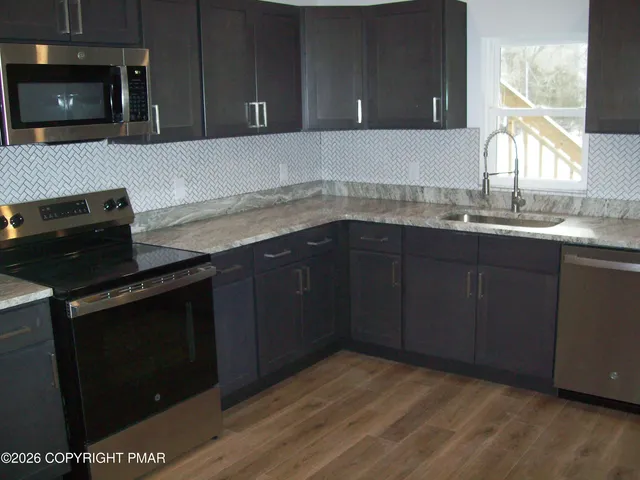 $2,500 | 735 Ann Street, Stroudsburg, PA 18360