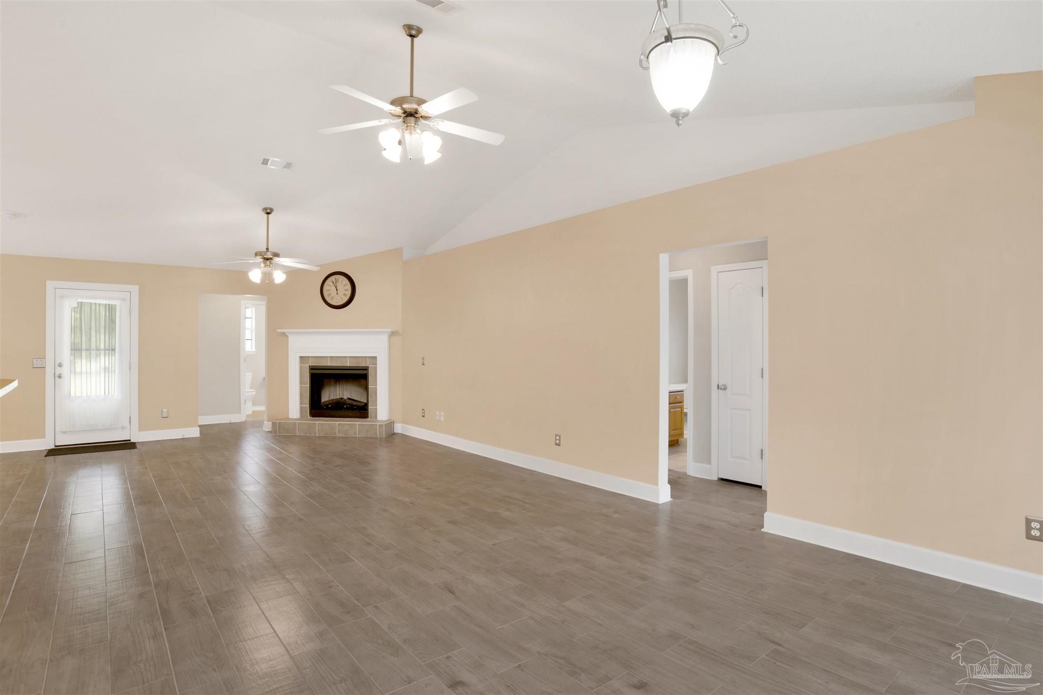 4663 Nichols Creek Road Milton, FL 32583 - Photo 4 of 38 Gallery Image 4