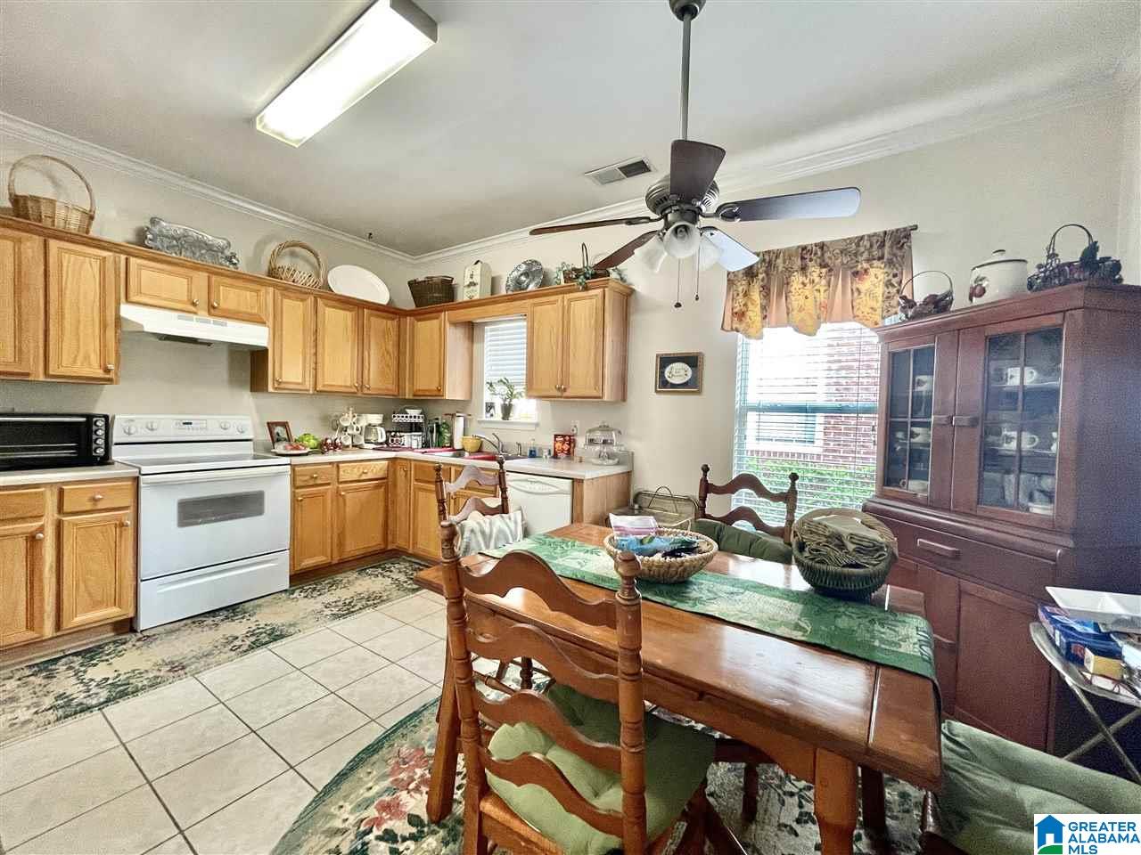 248 High Ridge Drive Pelham, AL 35124 - Photo 7 of 22