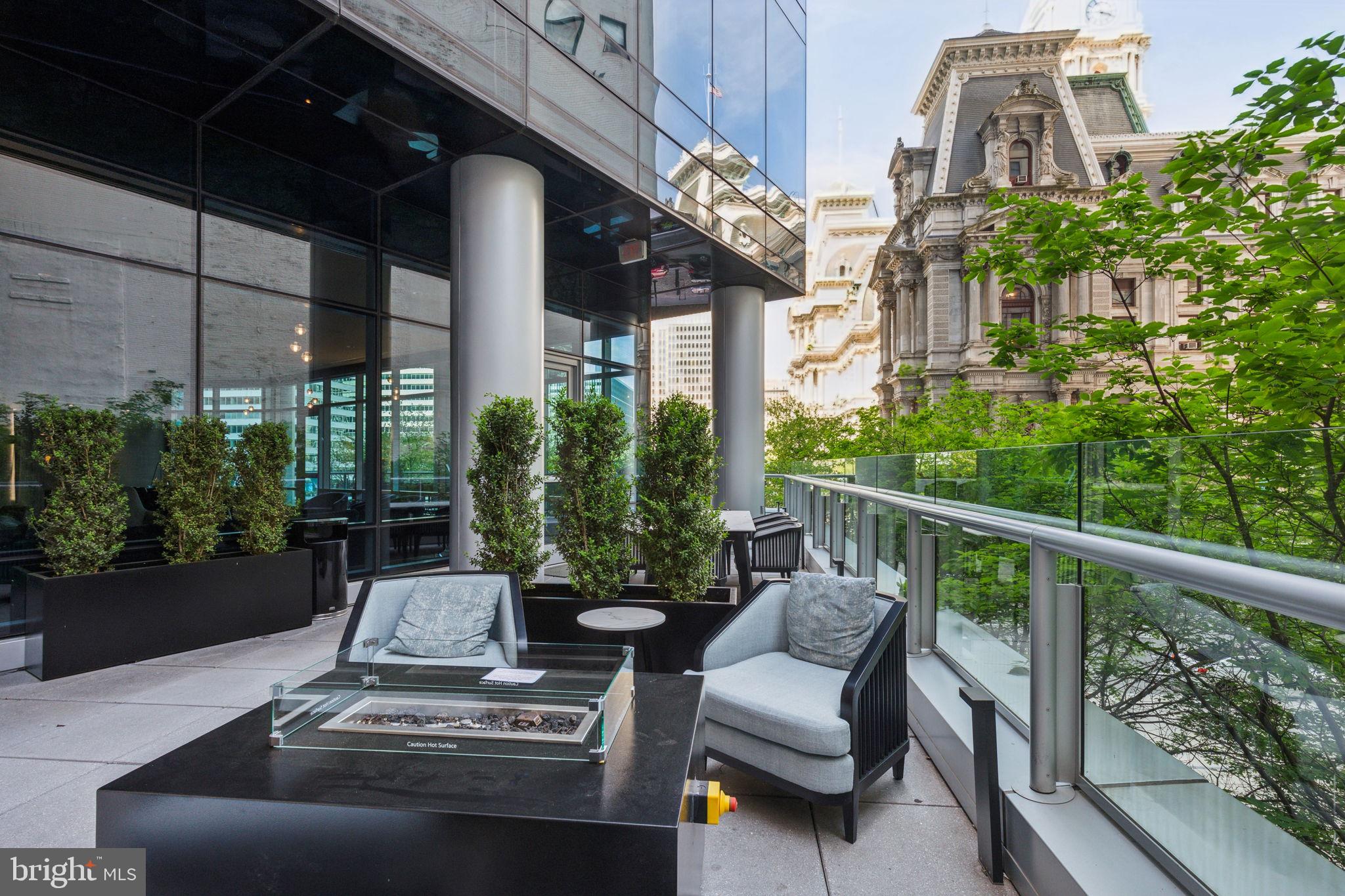 1414 South Penn Square, Unit 24F Philadelphia, PA 19102 - Photo 5 of 15