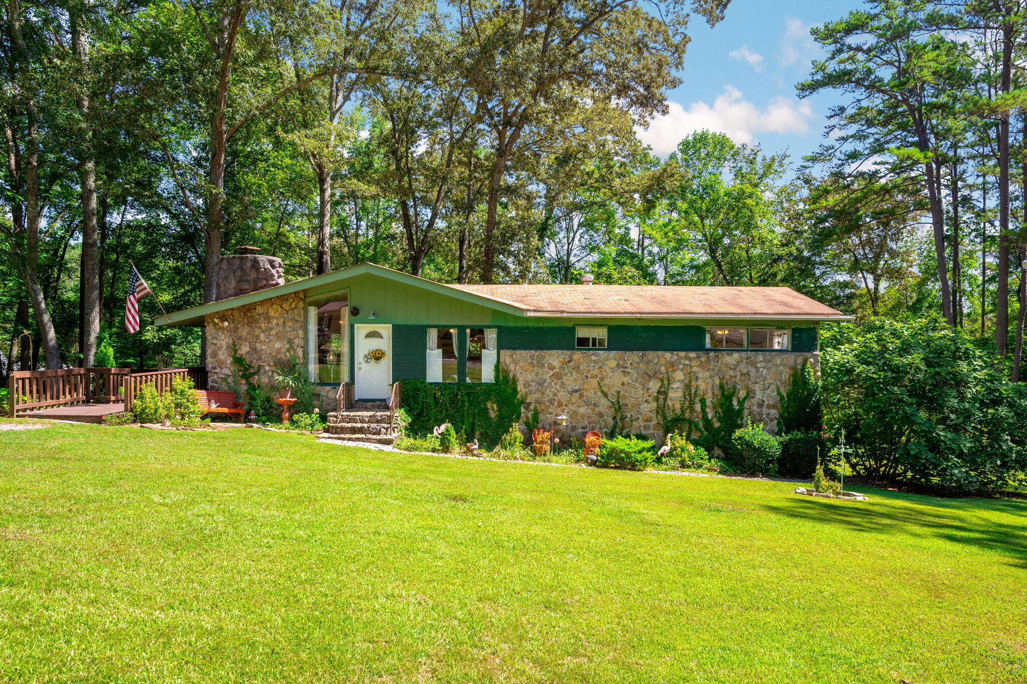 487 Knollwoods Road Jasper, TN 37347 - Photo 2 of 32 2-web-or-mls-DSC_3691