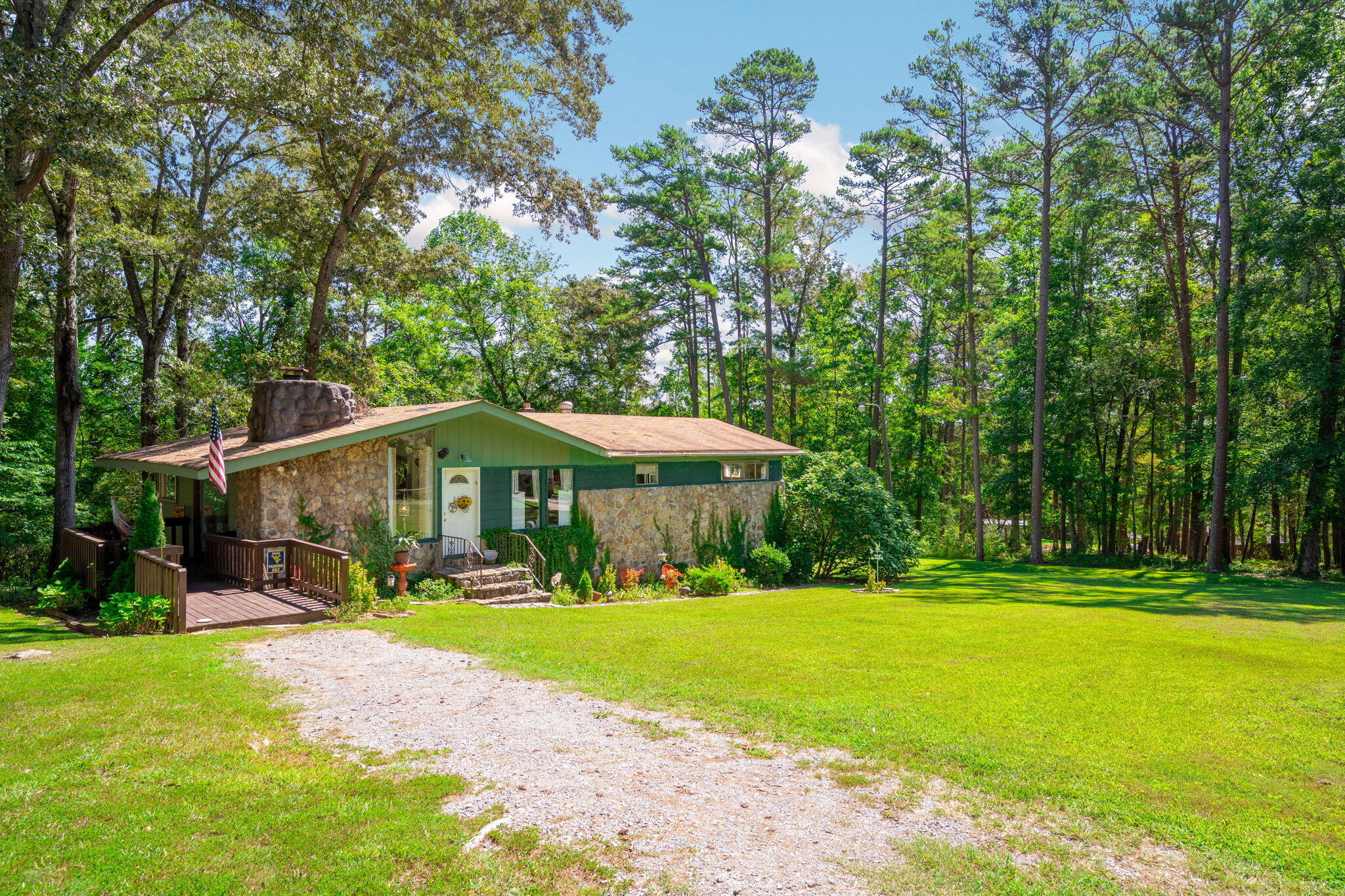 487 Knollwoods Road Jasper, TN 37347 - Photo 3 of 32 4-web-or-mls-DSC_3690