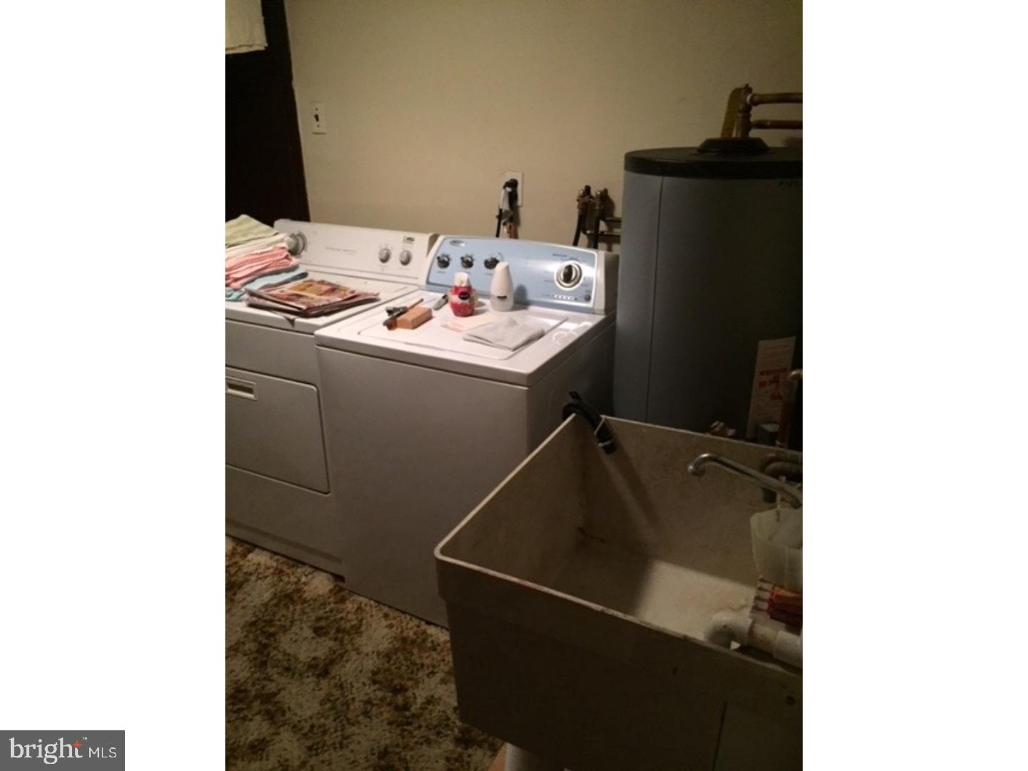 3419 Brookview Road Philadelphia, PA 19154 - Photo 13 of 17 Laundry Room