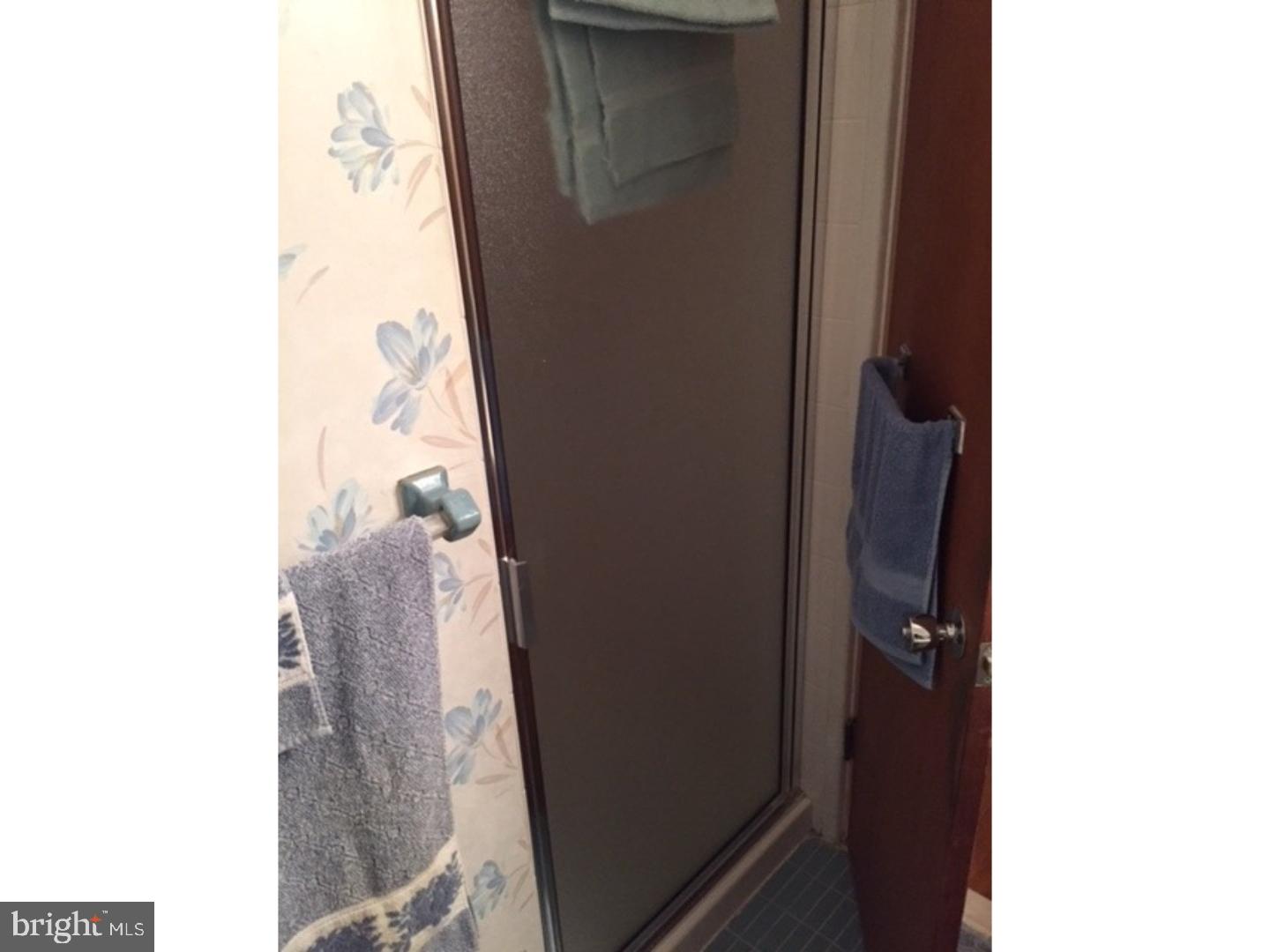 3419 Brookview Road Philadelphia, PA 19154 - Photo 7 of 17 Master Bathroom