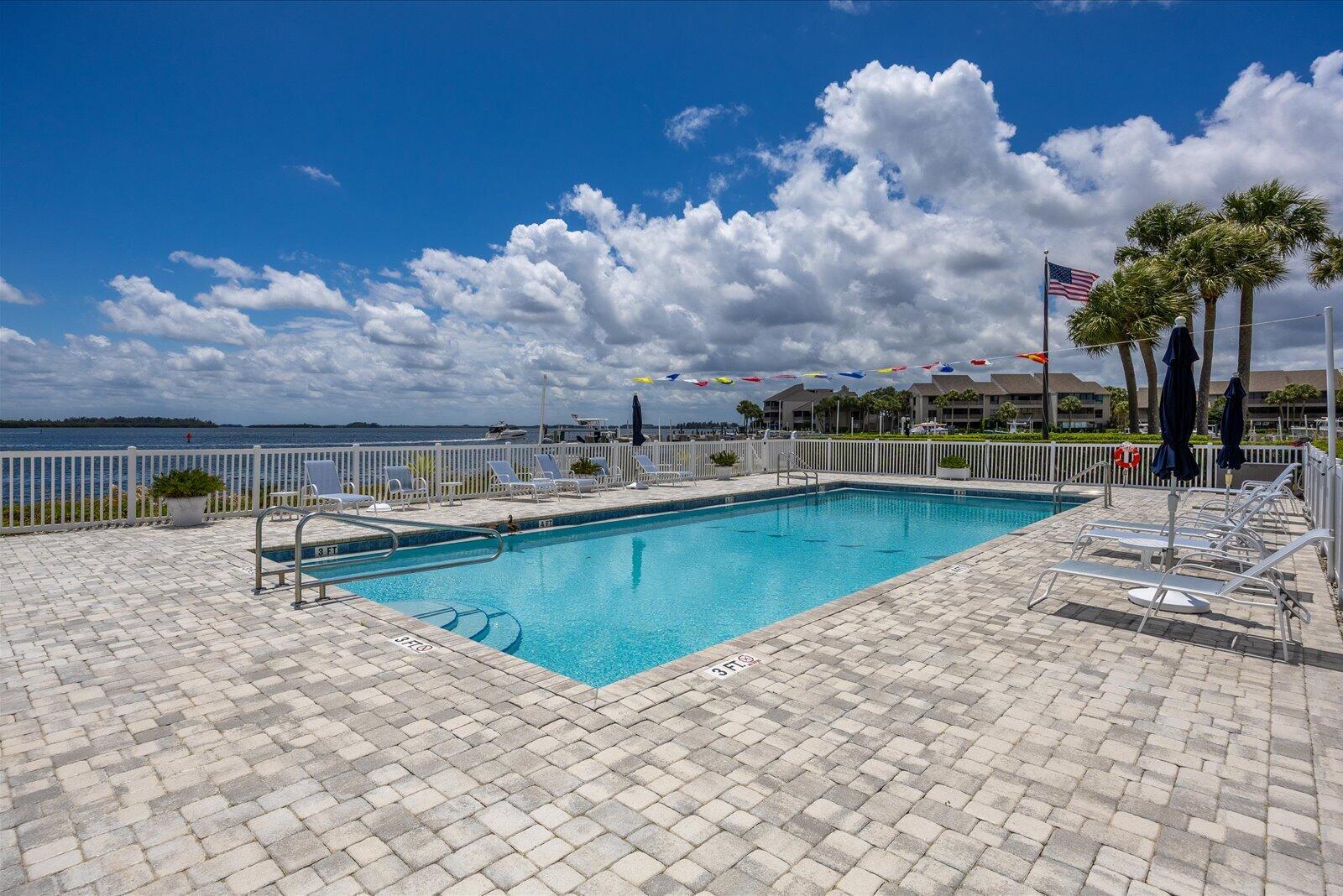 1903 Bay Road, Unit 206 Vero Beach, FL 32963 - Photo 28 of 31 1000004670