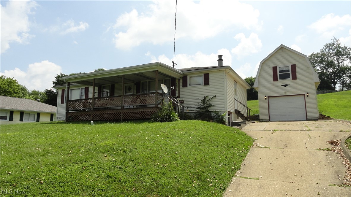 1788 Rolling Acres Road New Cumberland, WV 26047 - Photo 2 of 39