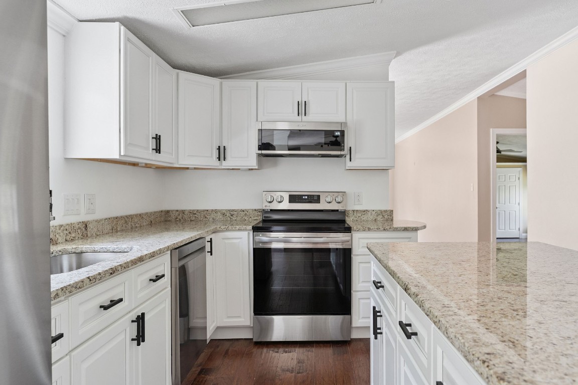 186 Hollenbeck Road Greene, NY 13778 - Photo 16 of 47 Gallery Image 16