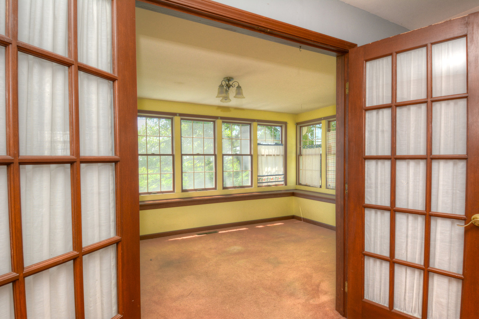 6115 South University Road Shabbona, IL 60550 - Photo 26 of 37 a view of an empty room with a window
