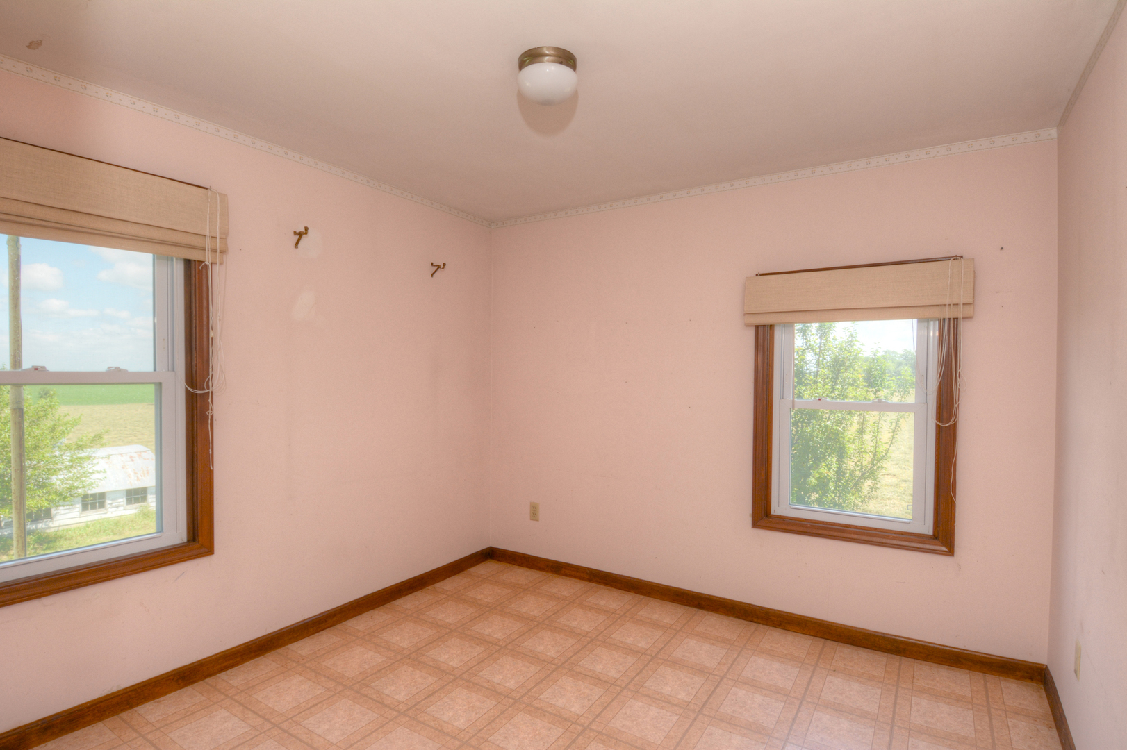 6115 South University Road Shabbona, IL 60550 - Photo 33 of 37 an empty room with windows