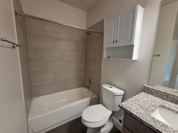 $2,100 | 800 Woodview Drive, Georgetown, TX 78628
