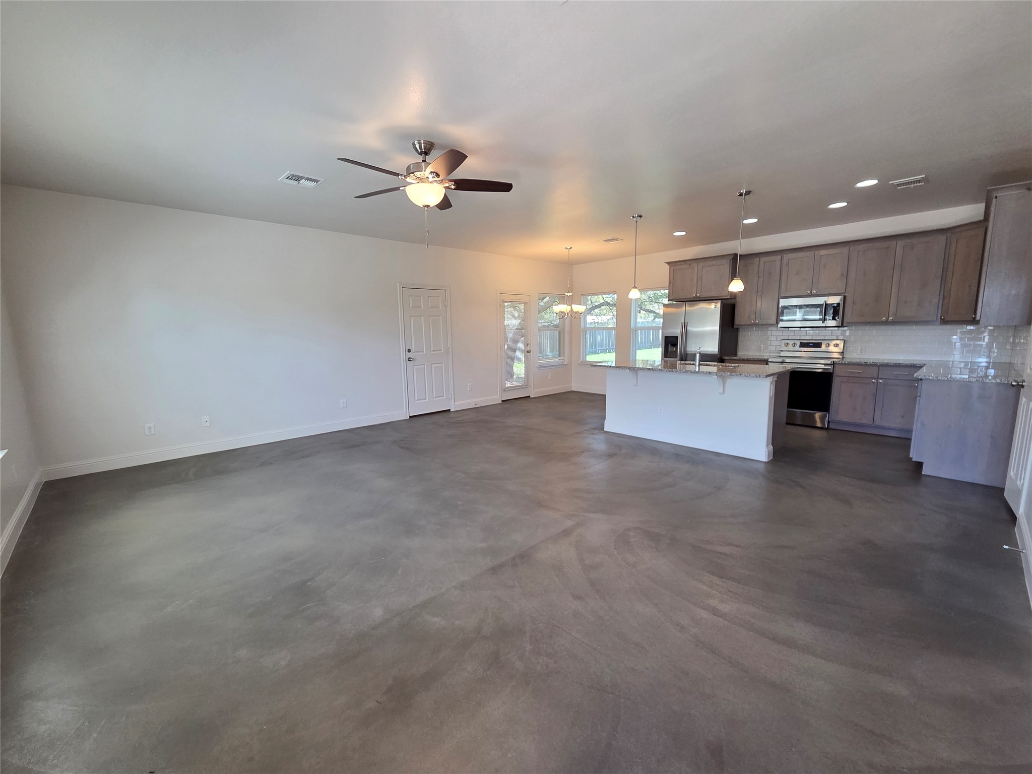 800 Woodview Drive Georgetown, TX 78628 - Photo 2 of 15