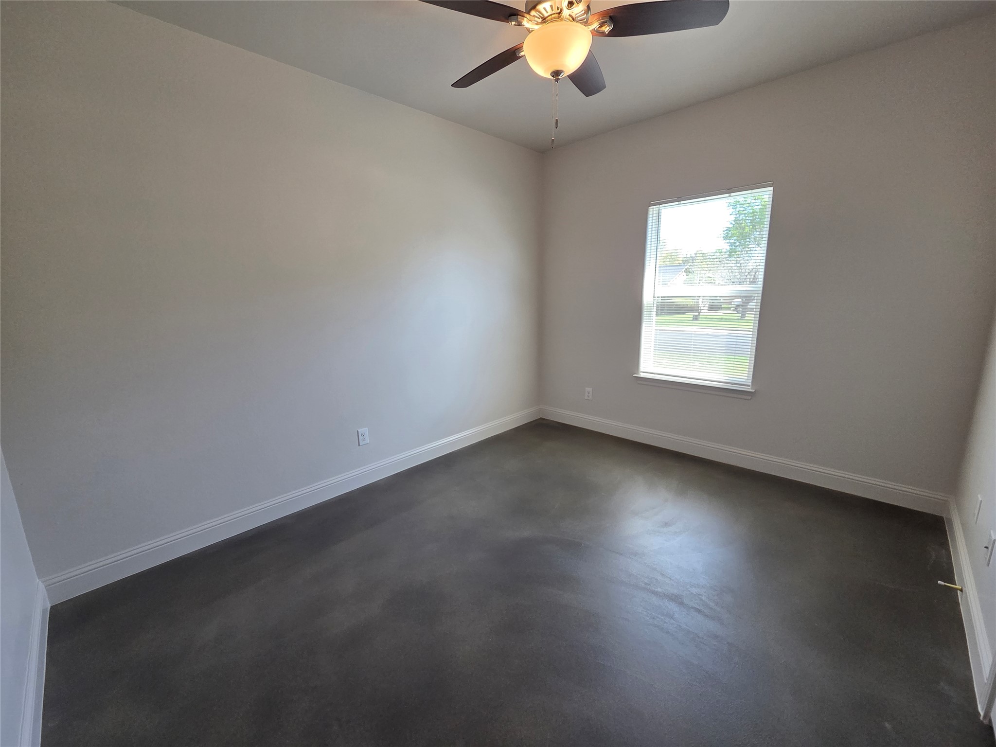 800 Woodview Drive Georgetown, TX 78628 - Photo 10 of 15 Guest Bedroom 1