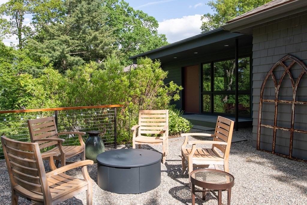 27 Coburn Road Weston, MA 02493 - Photo 29 of 42