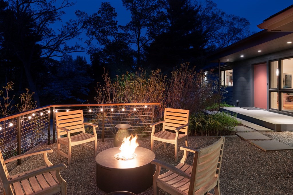 27 Coburn Road Weston, MA 02493 - Photo 30 of 42