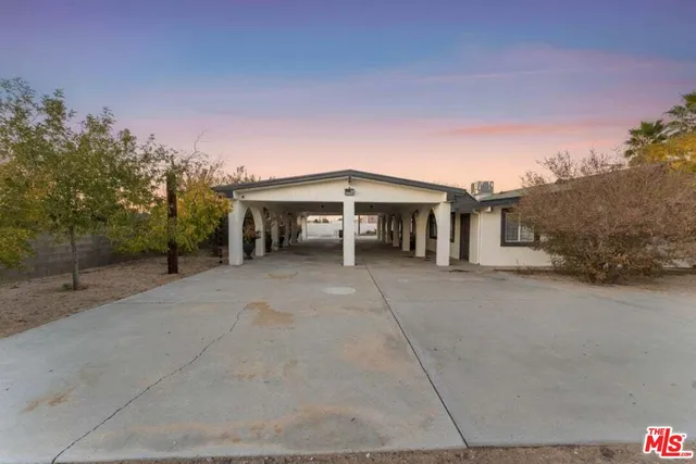 a view of a house with porch