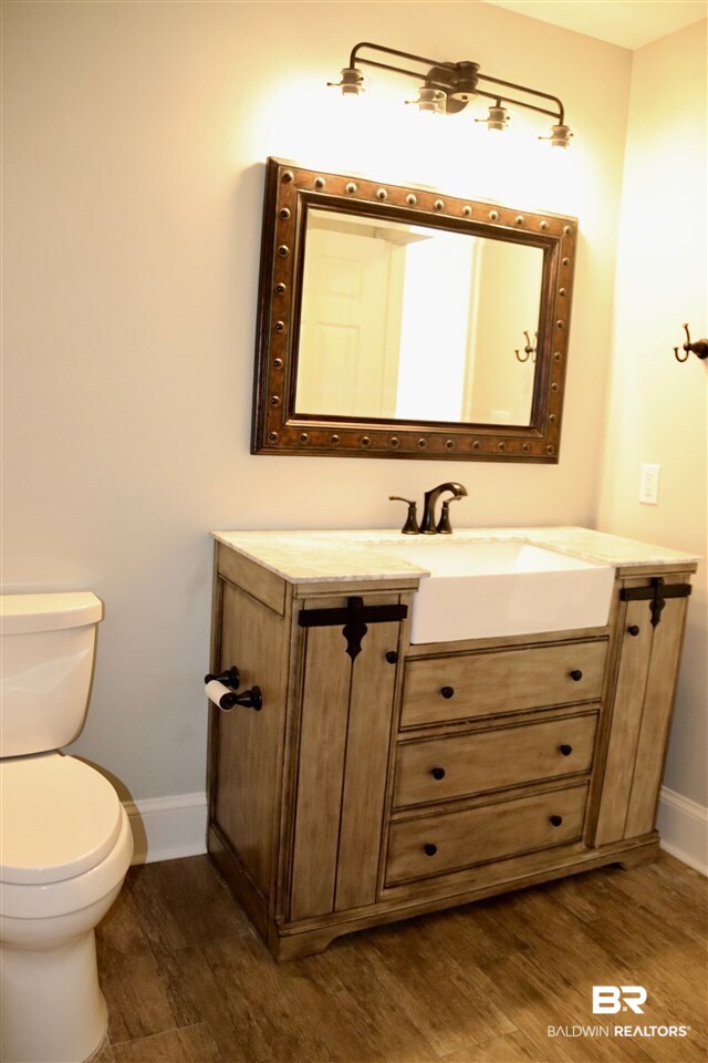 1517 Regency Road, Unit 122 Gulf Shores, AL 36542 - Photo 29 of 37 Master Bath