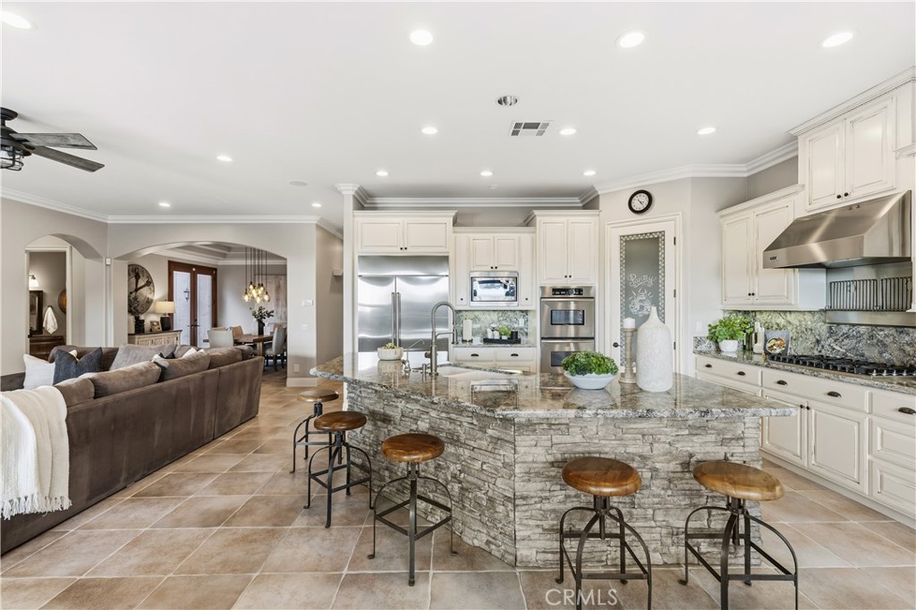 29165 Ridgeline Court Temecula, CA 92590 - Photo 13 of 71