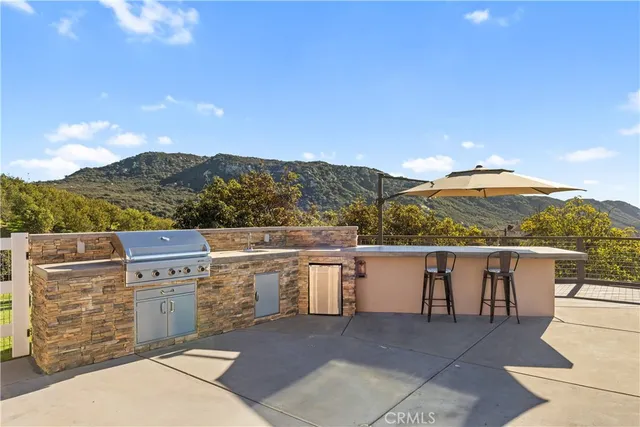 $1,699,900 | 29165 Ridgeline Court, Temecula, CA 92590